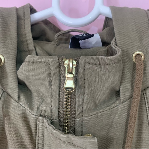 H&M light weight jacket - Picture 6 of 6